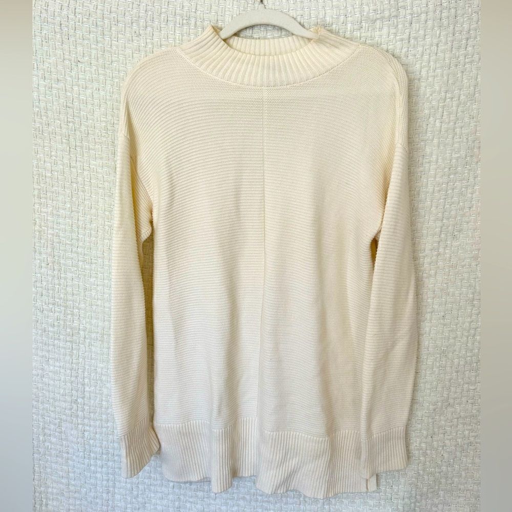Talbots factory ribbed high neck side slit sweater✨